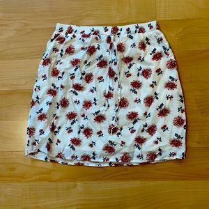 Floral mini skirt
